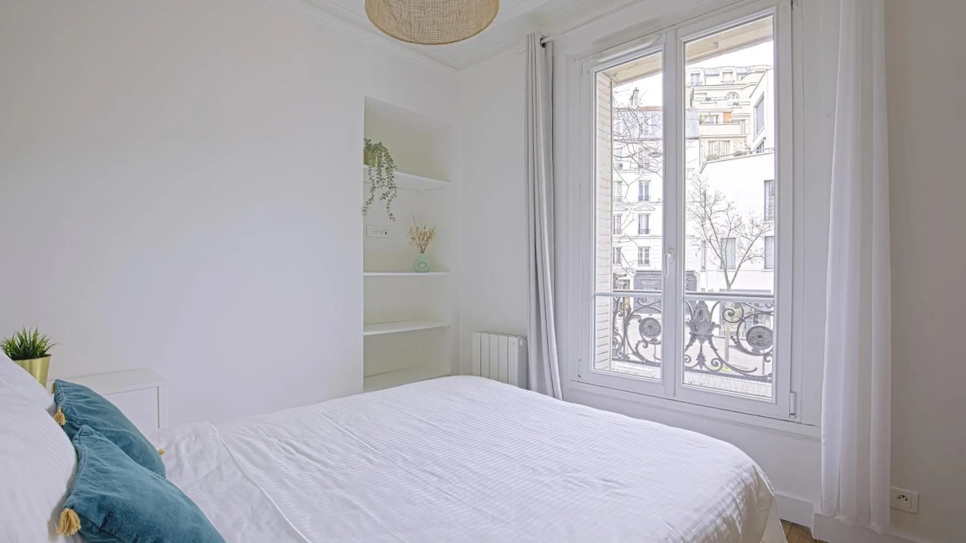 Luxury In The So Chic 16Th District Apartment Paris